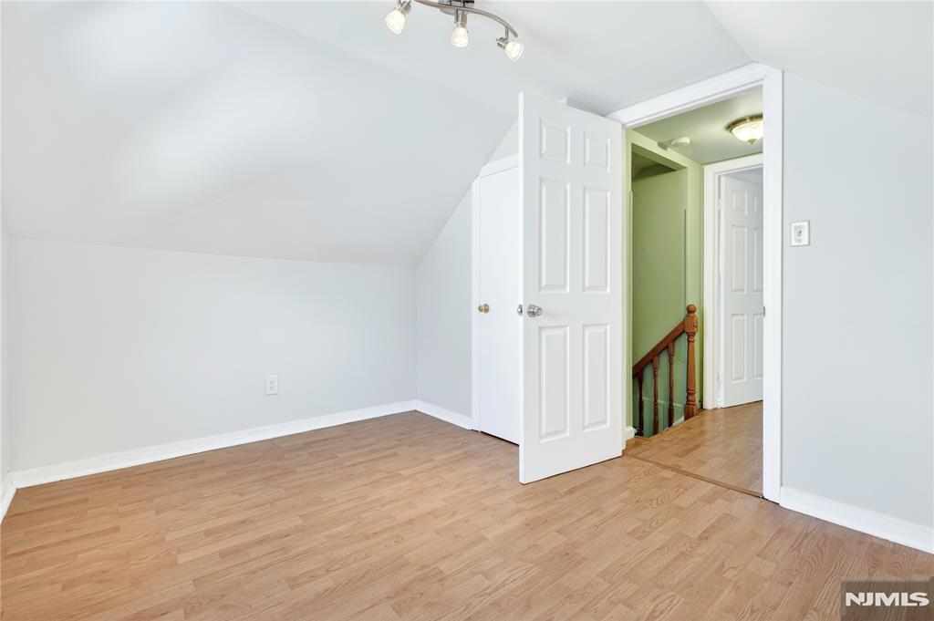 12 Stony Hill Road Clifton, NJ 07013 - Photo 18 of 35