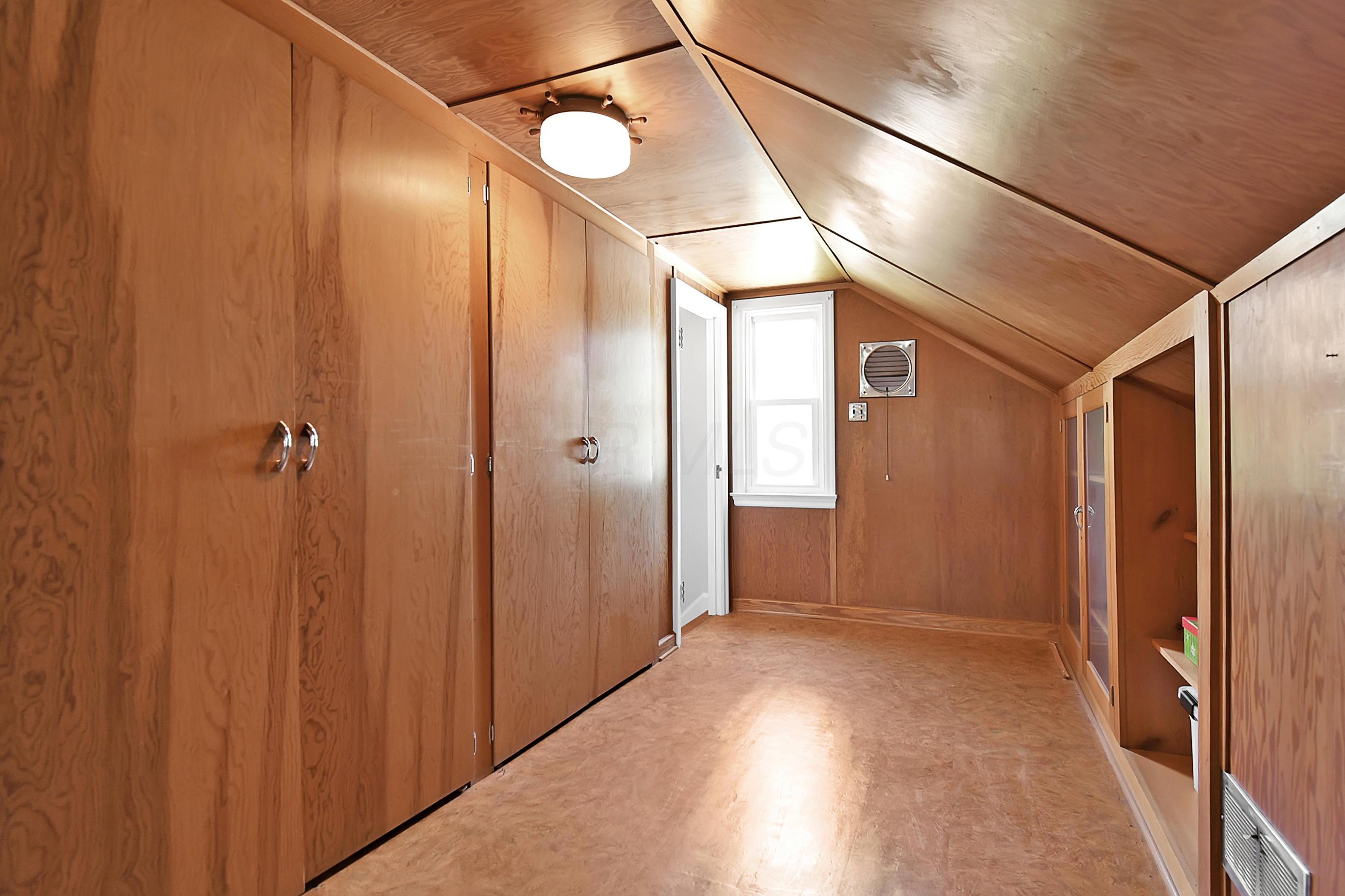 488 Fallis Road Columbus, OH 43214 - Photo 21 of 32 Gallery Image 21