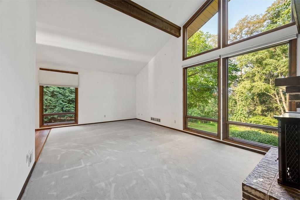 1576 Powers Run Road Pittsburgh, PA 15238 - Photo 11 of 38 Gallery Image 11