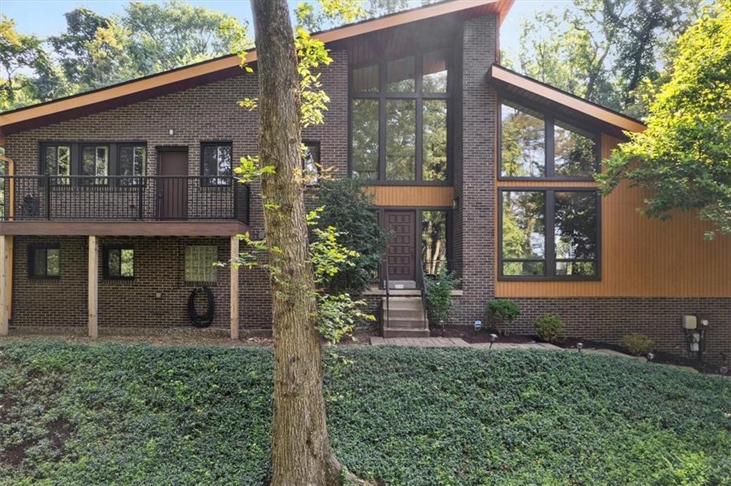 1576 Powers Run Road Pittsburgh, PA 15238 - Photo 2 of 38 Gallery Image 2