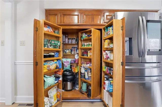 $357,000 | 1308 Southeast 7th Street, Lee's Summit, MO 64063