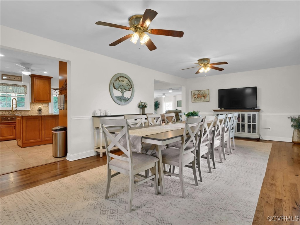 727 Eanes Road Kenbridge, VA 23944 - Photo 21 of 50 a view of a dining room with furniture and a large window