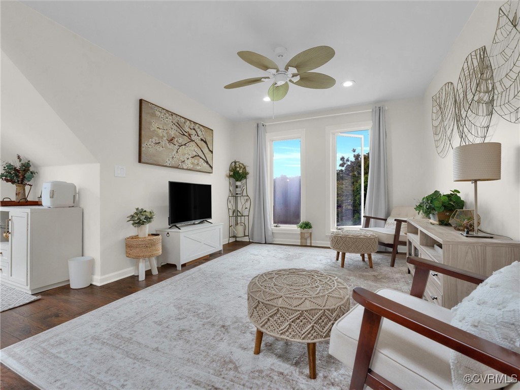 727 Eanes Road Kenbridge, VA 23944 - Photo 40 of 50 a living room with furniture and a flat screen tv