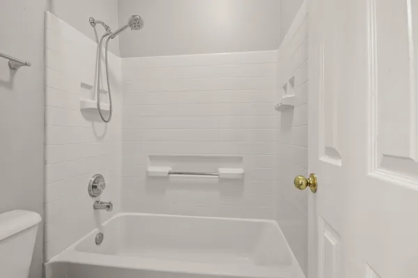 a bathroom with a tub