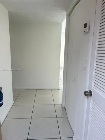 $1,900 | 17500 Northwest 68th Avenue, Unit D3002, Hialeah, FL 33015