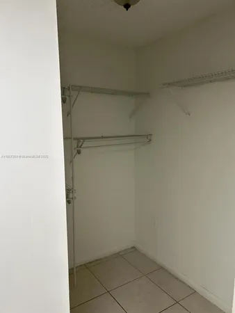 $1,900 | 17500 Northwest 68th Avenue, Unit D3002, Hialeah, FL 33015