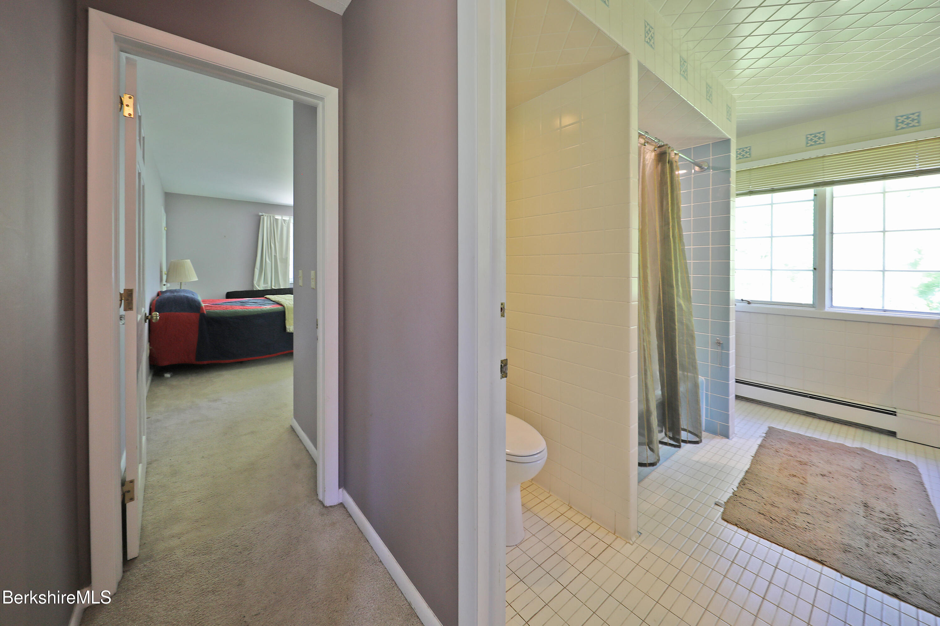 15 Interlaken Cross Road Stockbridge, MA 01262 - Photo 27 of 47 Guest bedroom en suite