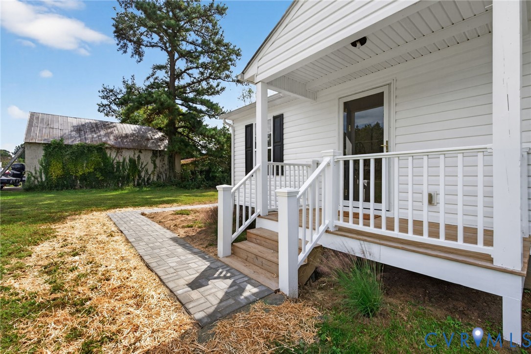 19441 York Road West Point, VA 23181 - Photo 13 of 37