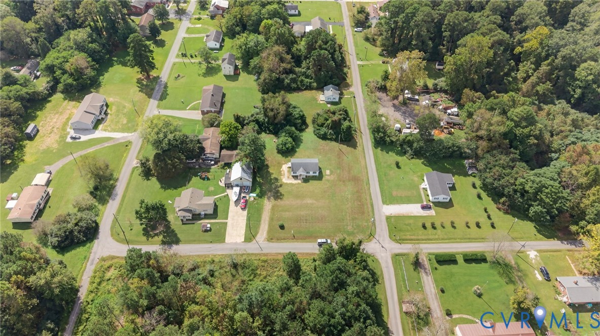 19441 York Road West Point, VA 23181 - Photo 6 of 37