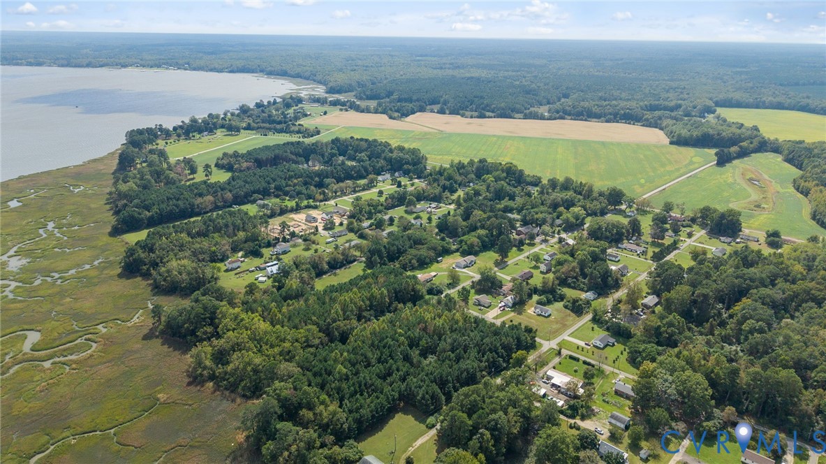 19441 York Road West Point, VA 23181 - Photo 10 of 37