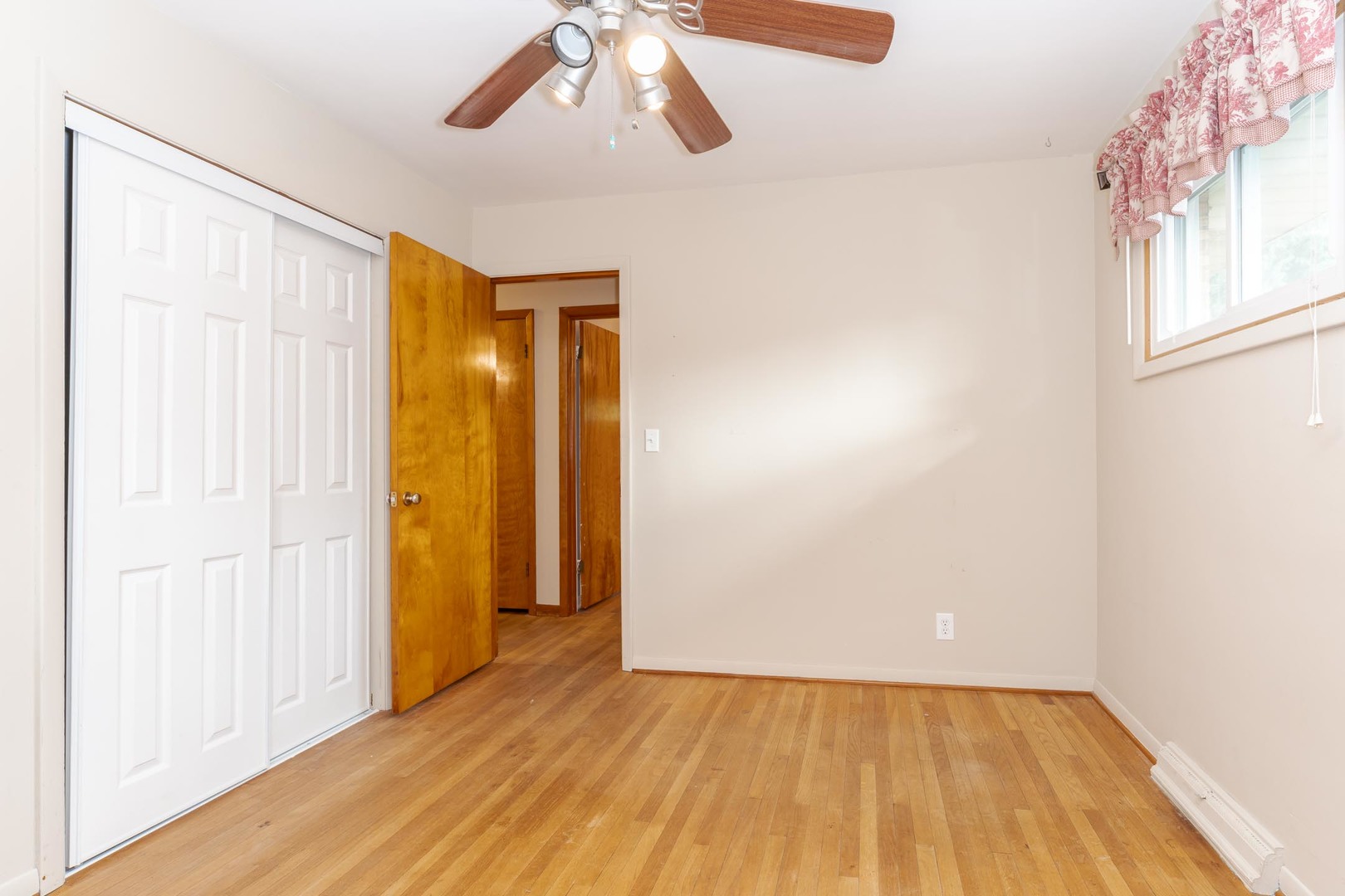 203 Radliff Road Bloomington, IL 61701 - Photo 27 of 41 Gallery Image 27