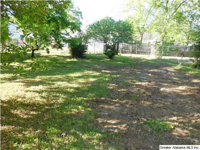 1876 Princeton Court Southwest Birmingham, AL 35211 - Photo 15 of 16