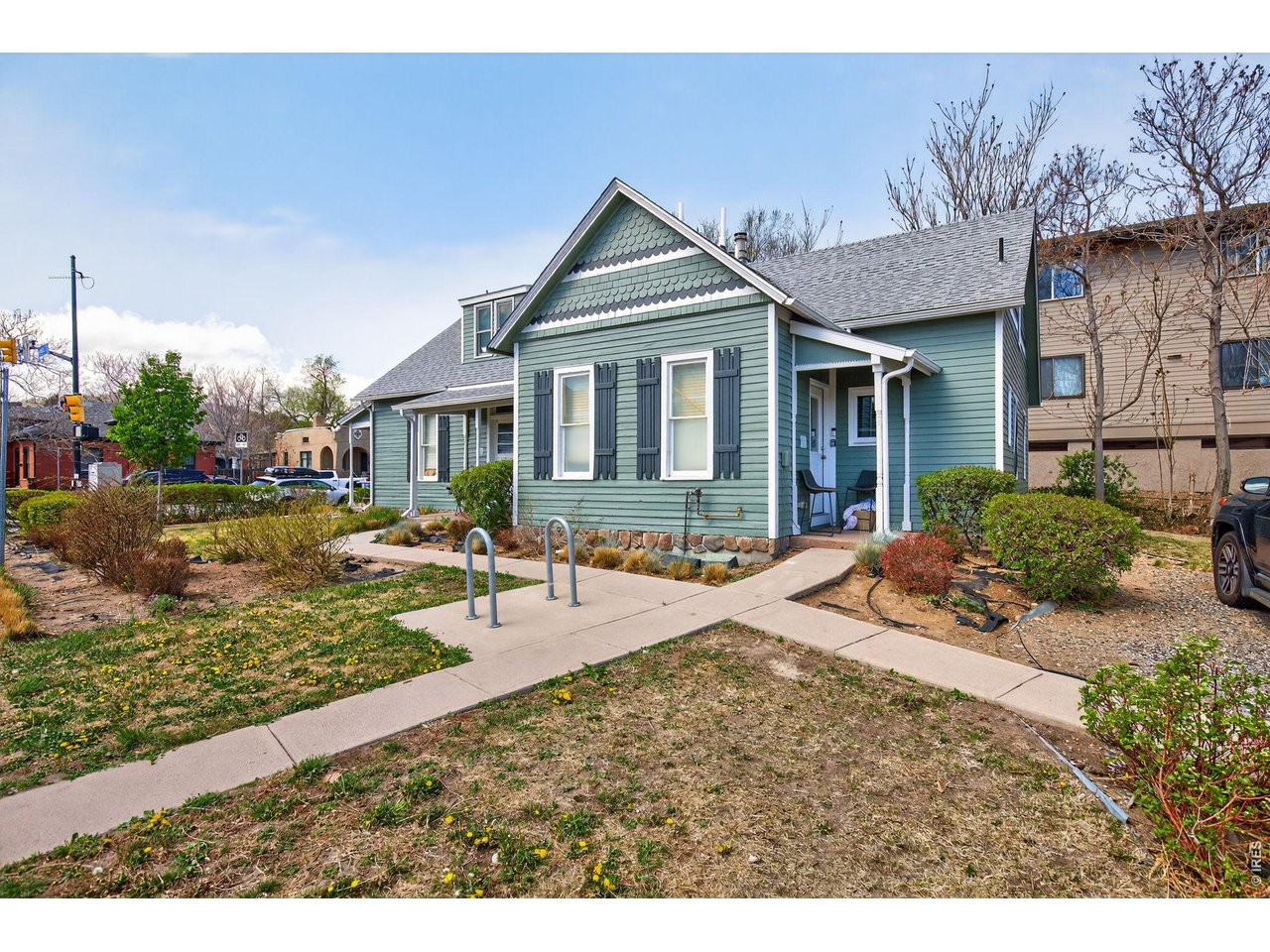 1806 17th Street Boulder, CO 80302 - Photo 4 of 45 a view of a house with backyard and sitting area