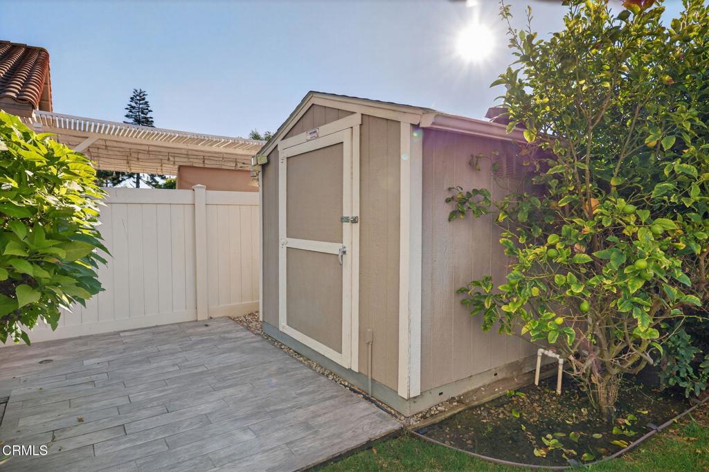 2914 Naples Drive Oxnard, CA 93035 - Photo 51 of 51 a front view of a house with a yard