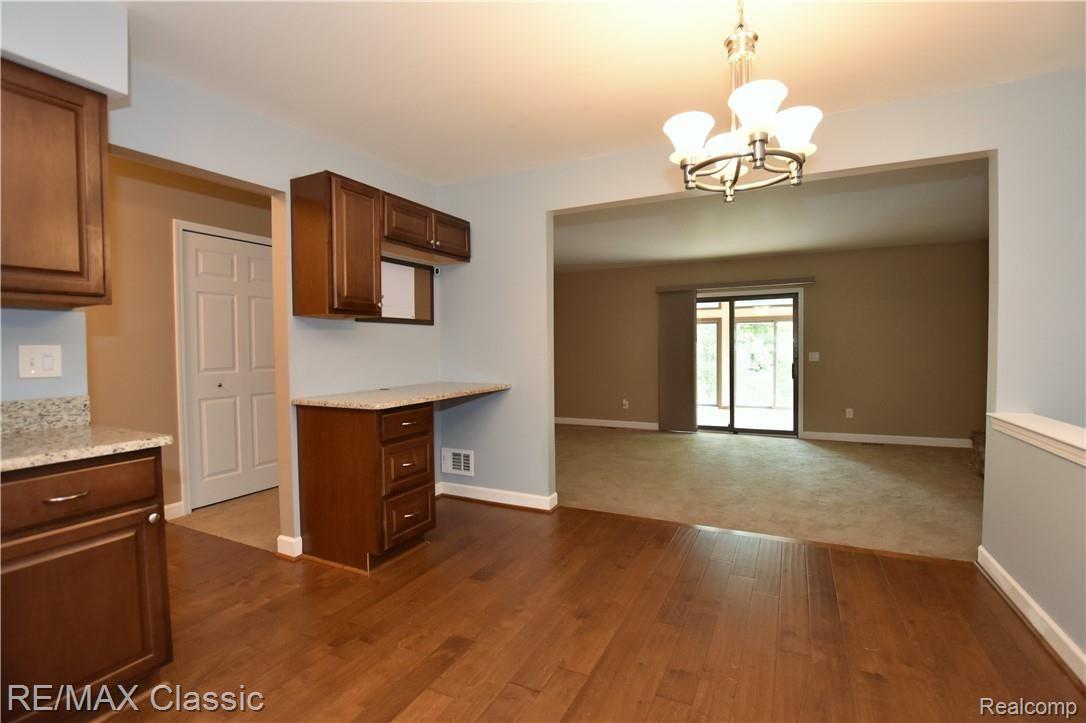36784 11 Mile Road Farmington, MI 48331 - Photo 14 of 26 DSC_2653.JPG