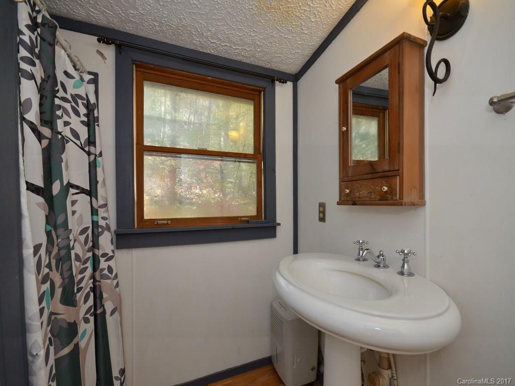 40 Rail Fence Road, Unit 14 Clyde, NC 28721 - Photo 5 of 18