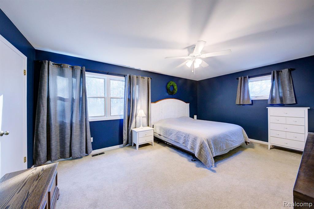 4240 Timberview Drive Howell, MI 48843 - Photo 20 of 31 Gallery Image 20