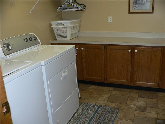 6911 Five Points Road Indianapolis, IN 46259 - Photo 23 of 24 Gallery Image 23