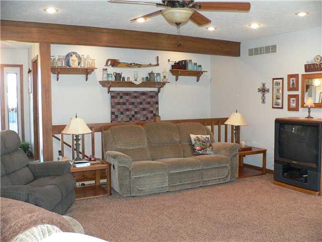 6911 Five Points Road Indianapolis, IN 46259 - Photo 7 of 24 Gallery Image 7