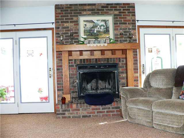 6911 Five Points Road Indianapolis, IN 46259 - Photo 8 of 24 Gallery Image 8