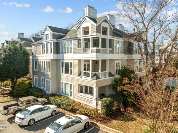 $2,250 | 1000 Brighthurst Drive, Unit 206, Raleigh, NC 27605