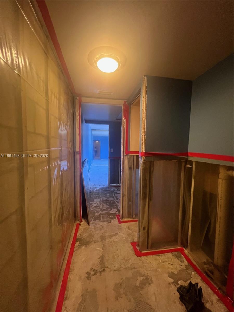 4681 Cherry Road West Palm Beach, FL 33417 - Photo 24 of 33 a view of a elevator