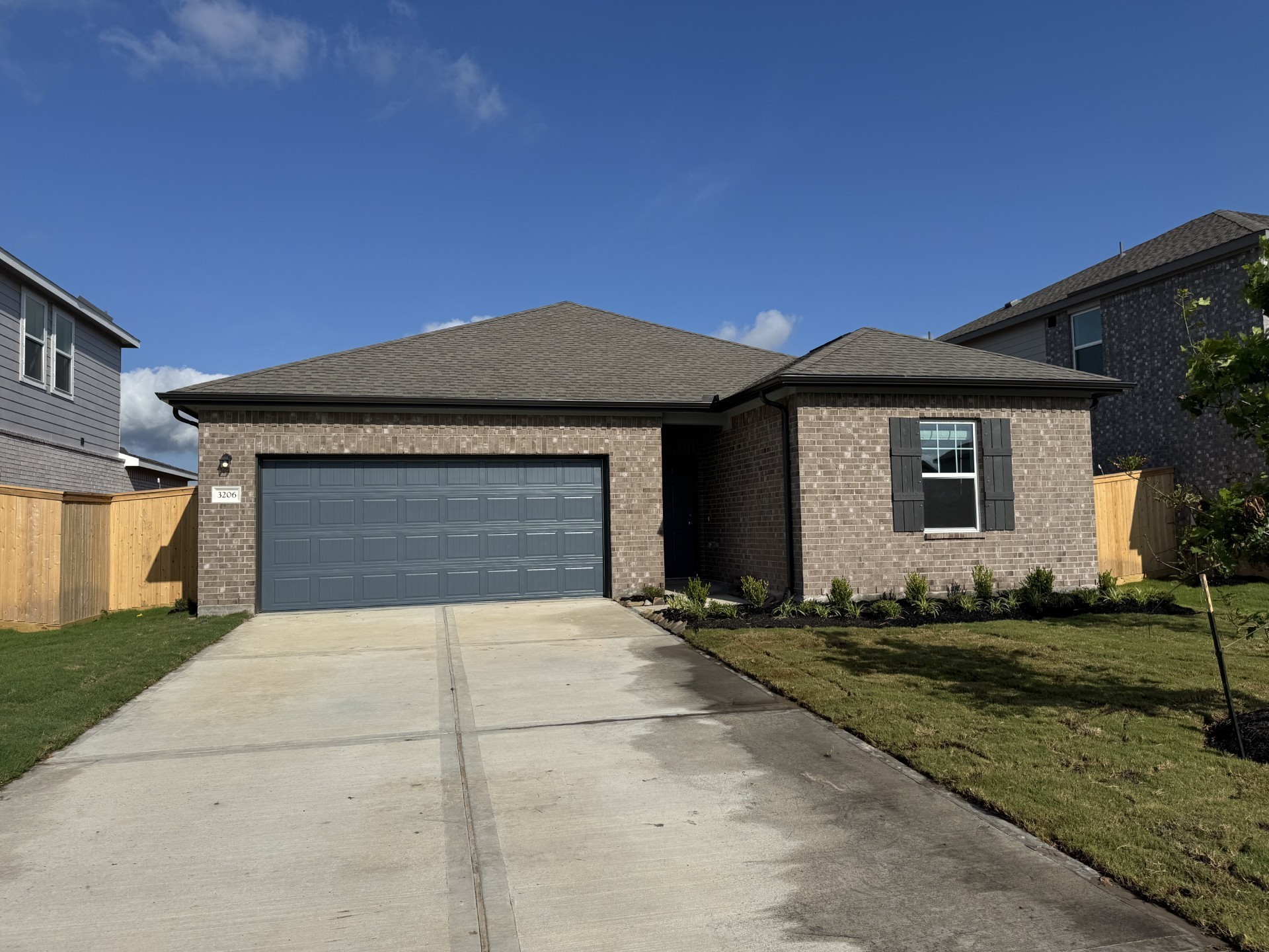 3206 Diamond Vw Lane Angleton, TX 77515 - Photo 1 of 15