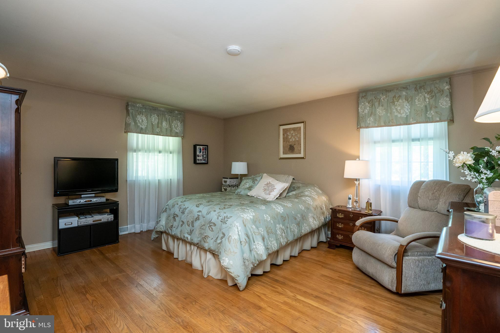 134 County Line Road Lansdale, PA 19446 - Photo 17 of 29 Gallery Image 17