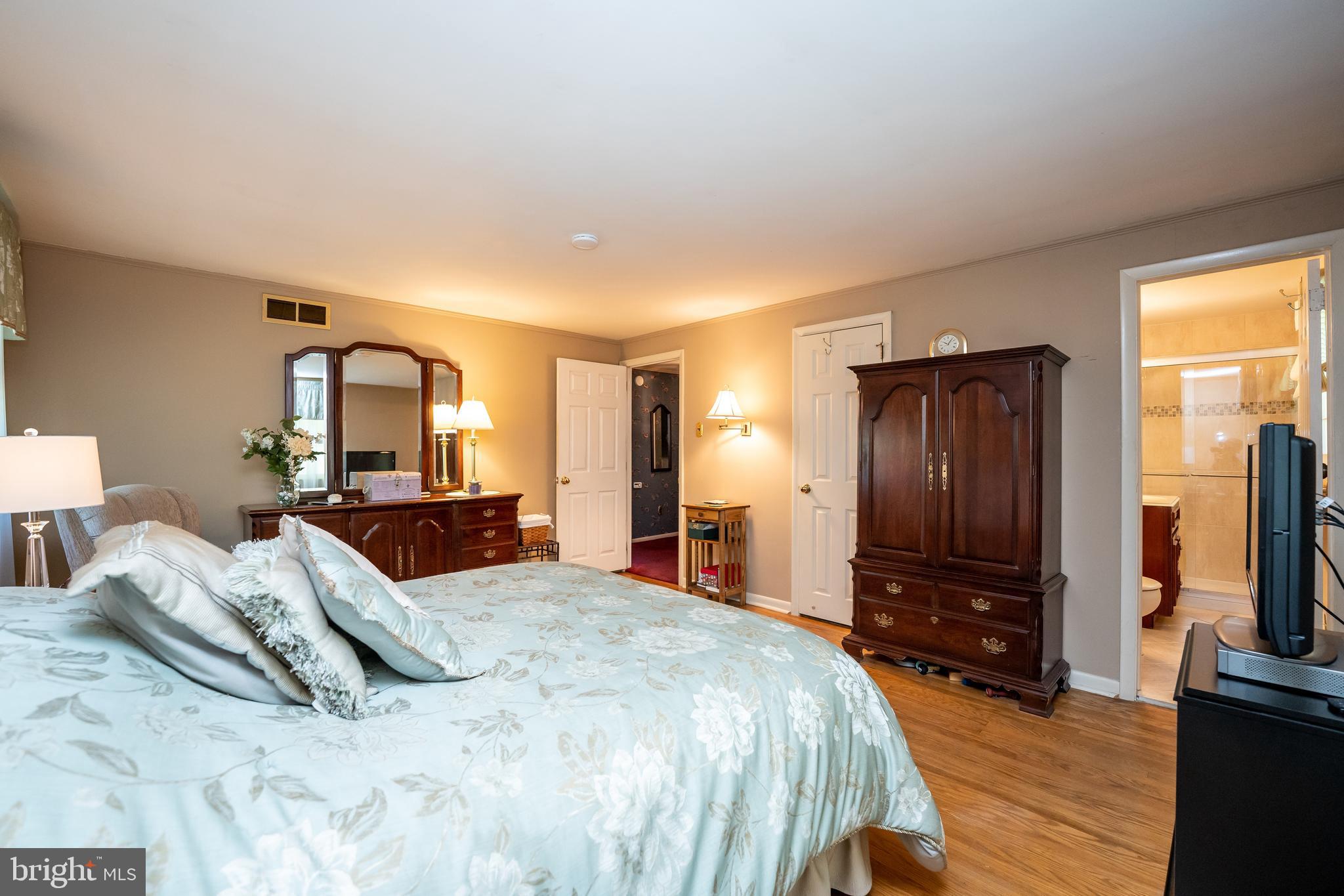 134 County Line Road Lansdale, PA 19446 - Photo 18 of 29 Gallery Image 18