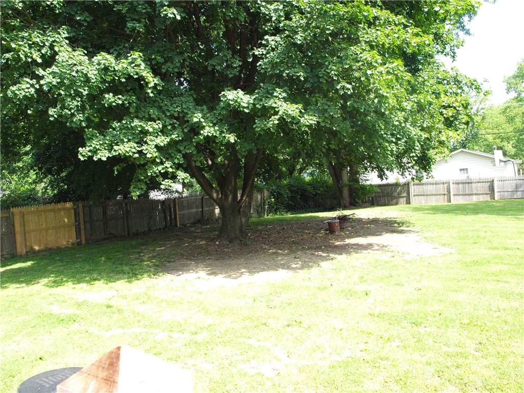 160 West Thompson Road Indianapolis, IN 46217 - Photo 12 of 13 Gallery Image 12
