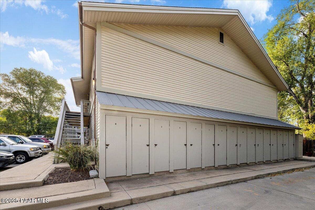 849 Sunset Avenue Prescott, AZ 86305 - Photo 7 of 30 a front view of a house