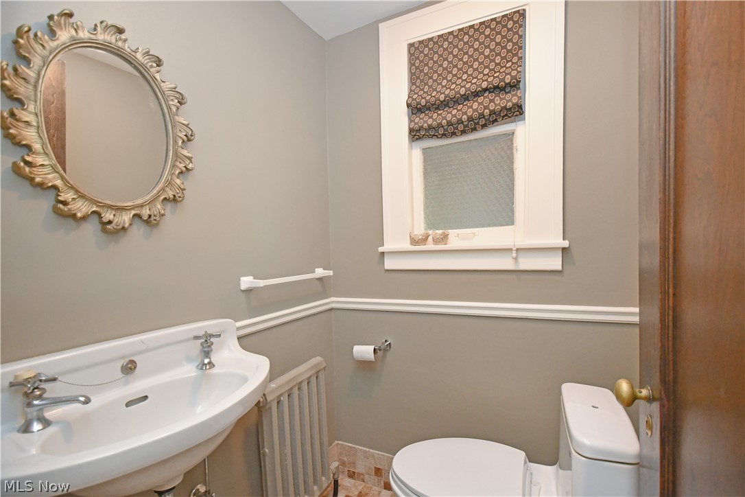 2831 Edgehill Road Cleveland, OH 44118 - Photo 10 of 28 Gallery Image 10