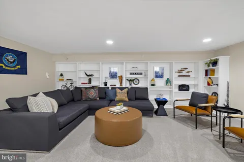 $1,500,000 | 190 Duke Of Gloucester Street, Annapolis, MD 21401