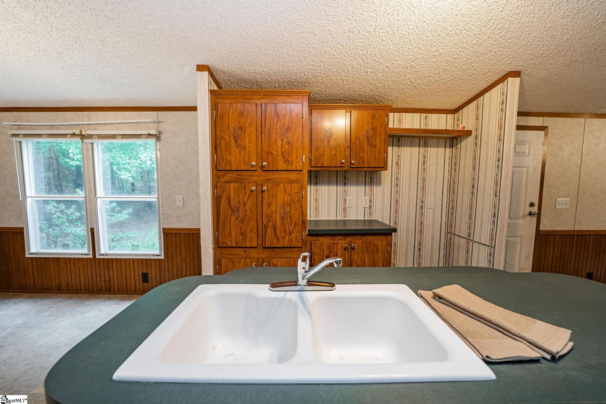 1057 Jordan Road Lyman, SC 29365 - Photo 7 of 33