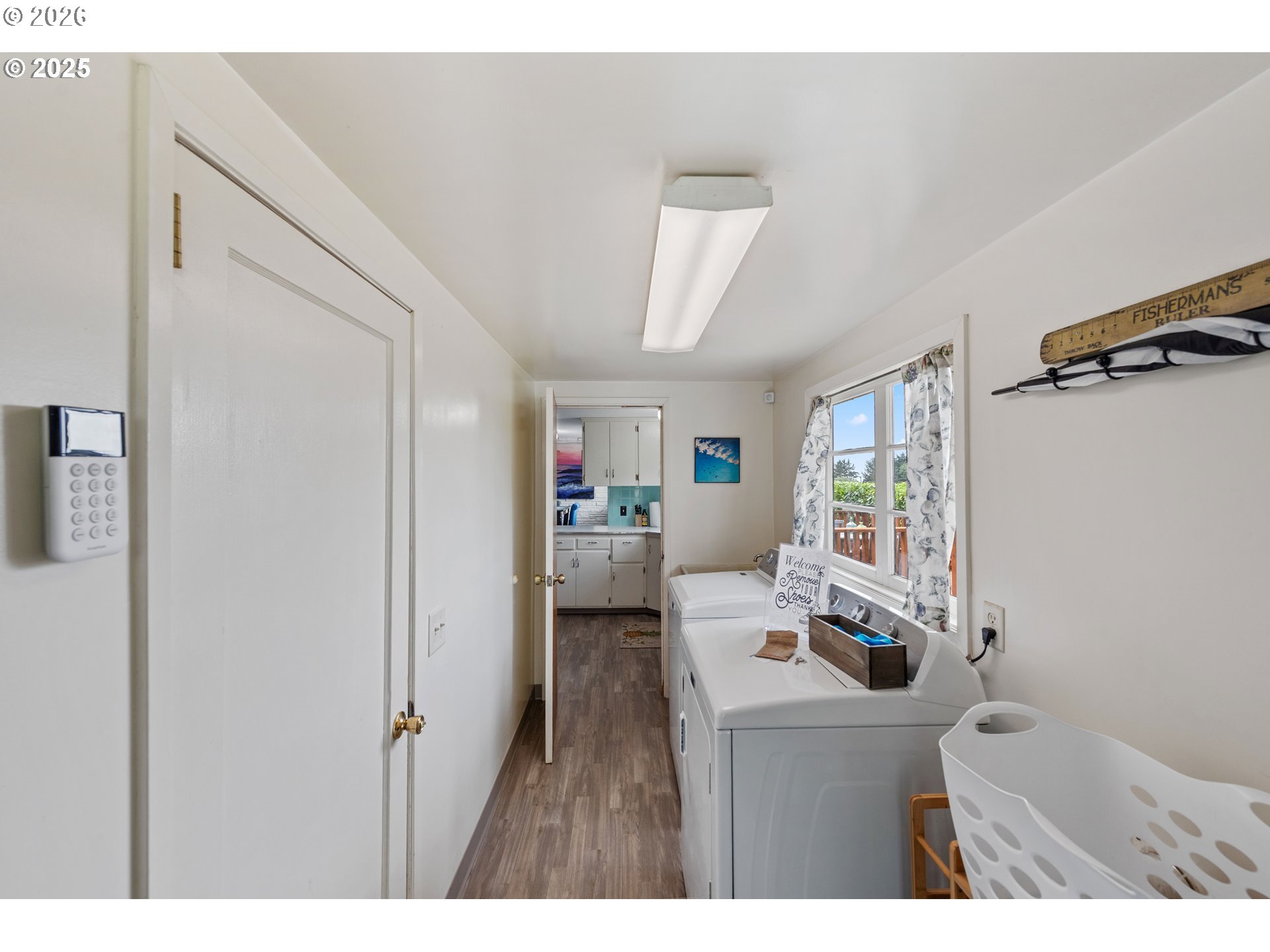 536 South Marple Street Coos Bay, OR 97420 - Photo 19 of 39 Bedroom