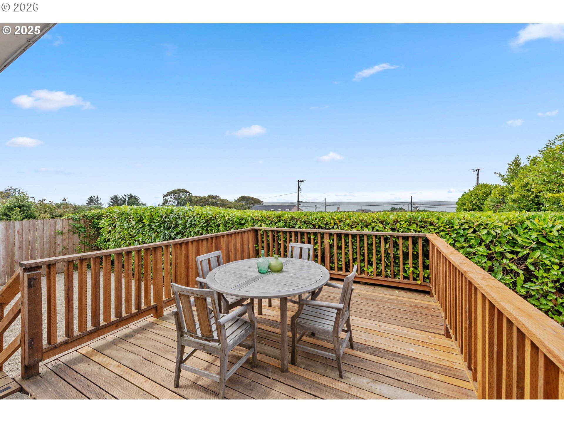 536 South Marple Street Coos Bay, OR 97420 - Photo 24 of 39 Garage