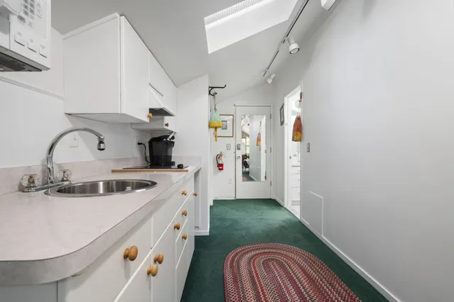 $289,000 | 921 East Huron Street, Unit 6, Ann Arbor, MI 48104