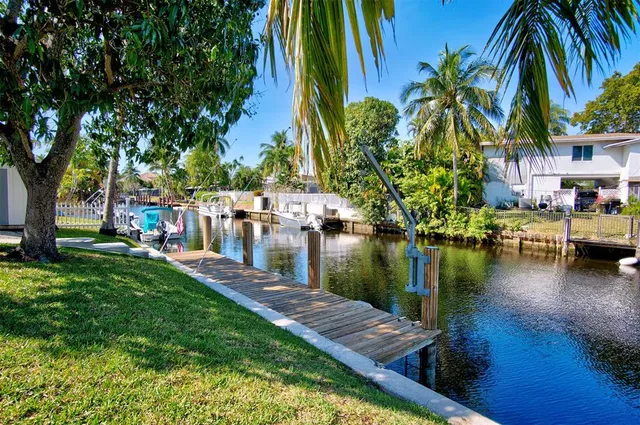 a view of a lake with houses