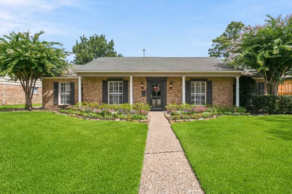 $999,900 | 13822 Pebblebrook Drive, Houston, TX 77079