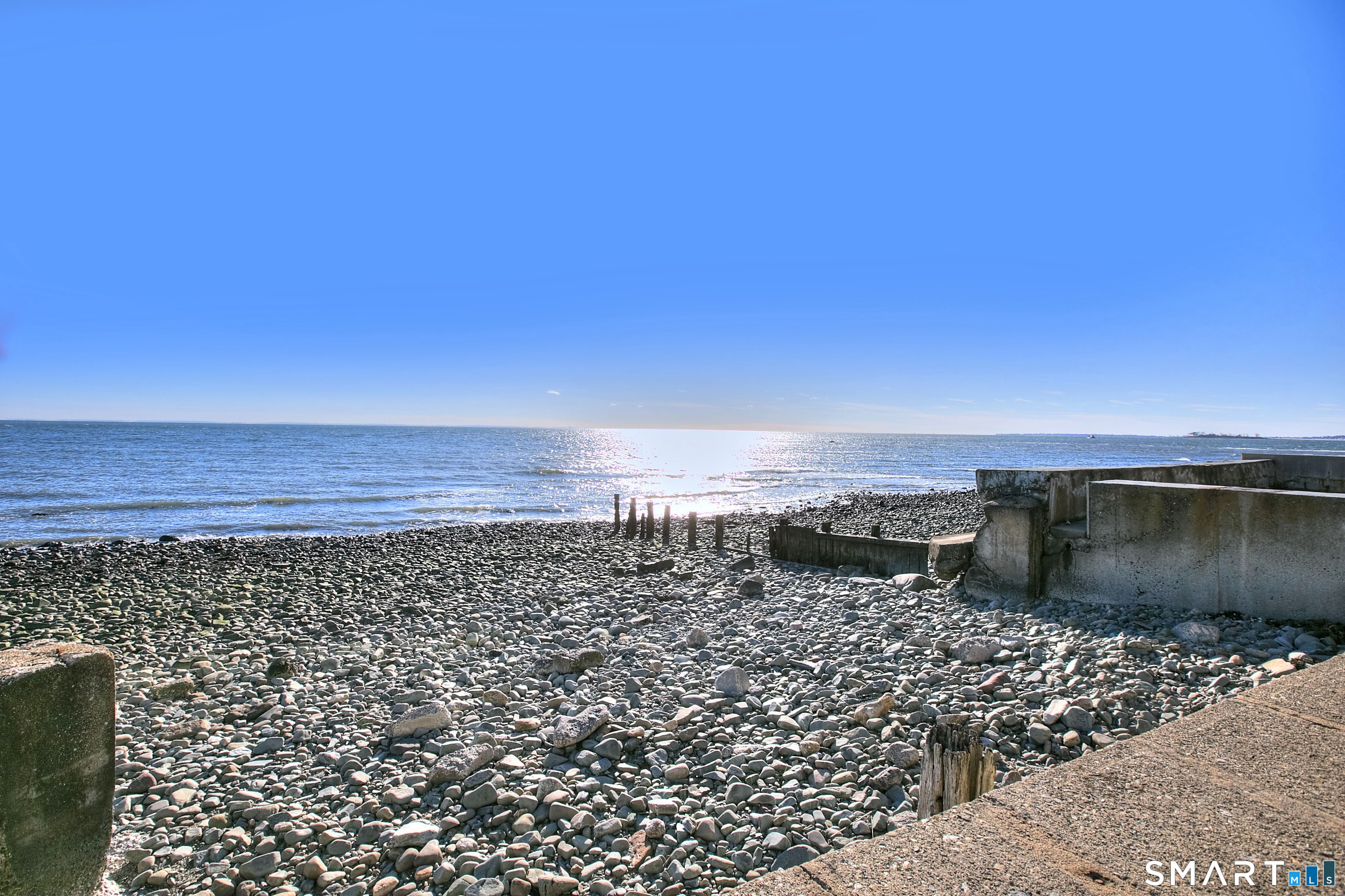 51 Point Beach Drive Milford, CT 06460 - Photo 4 of 32