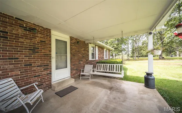 $230,000 | 15216 Columbia Road, Dixon, MO 65459