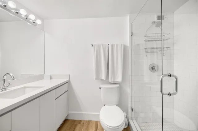 $1,695,000 | 2301 Collins Avenue, Unit 838, Miami Beach, FL 33139