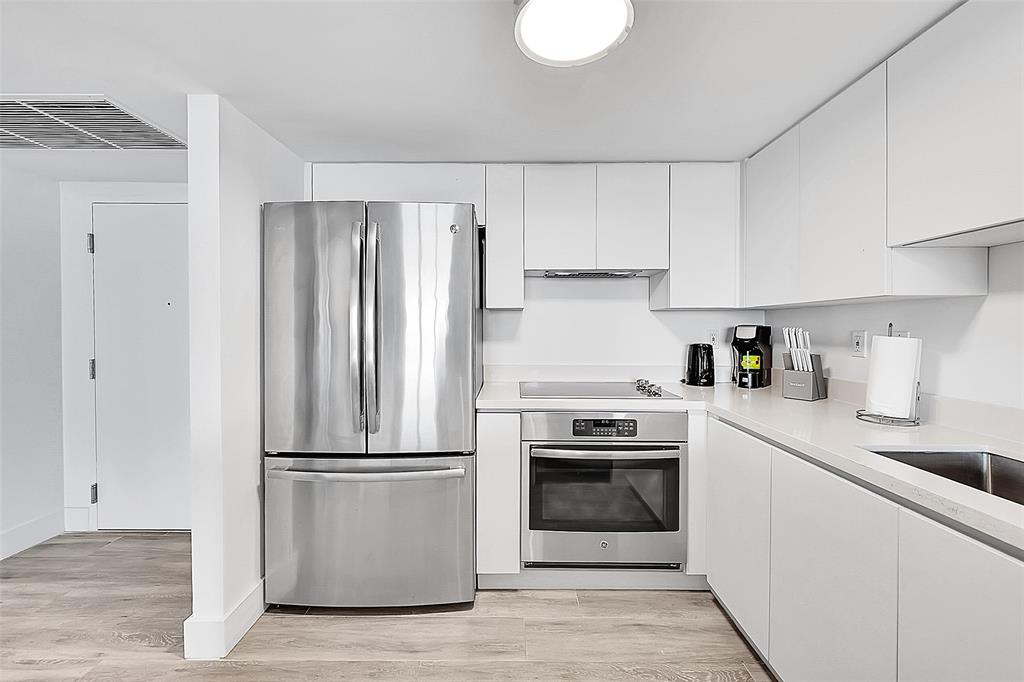 2301 Collins Avenue, Unit 838 Miami Beach, FL 33139 - Photo 6 of 47