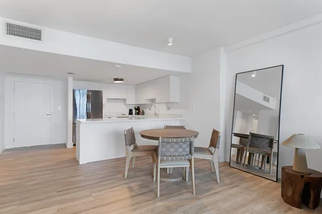 $1,695,000 | 2301 Collins Avenue, Unit 838, Miami Beach, FL 33139