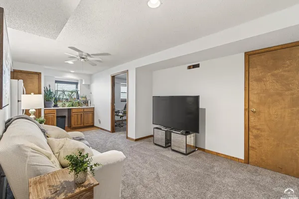 $364,900 | 3916 Monterey Court, Lawrence, KS 66049