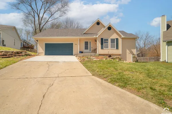 $364,900 | 3916 Monterey Court, Lawrence, KS 66049