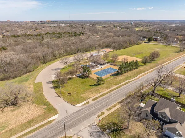 $364,900 | 3916 Monterey Court, Lawrence, KS 66049