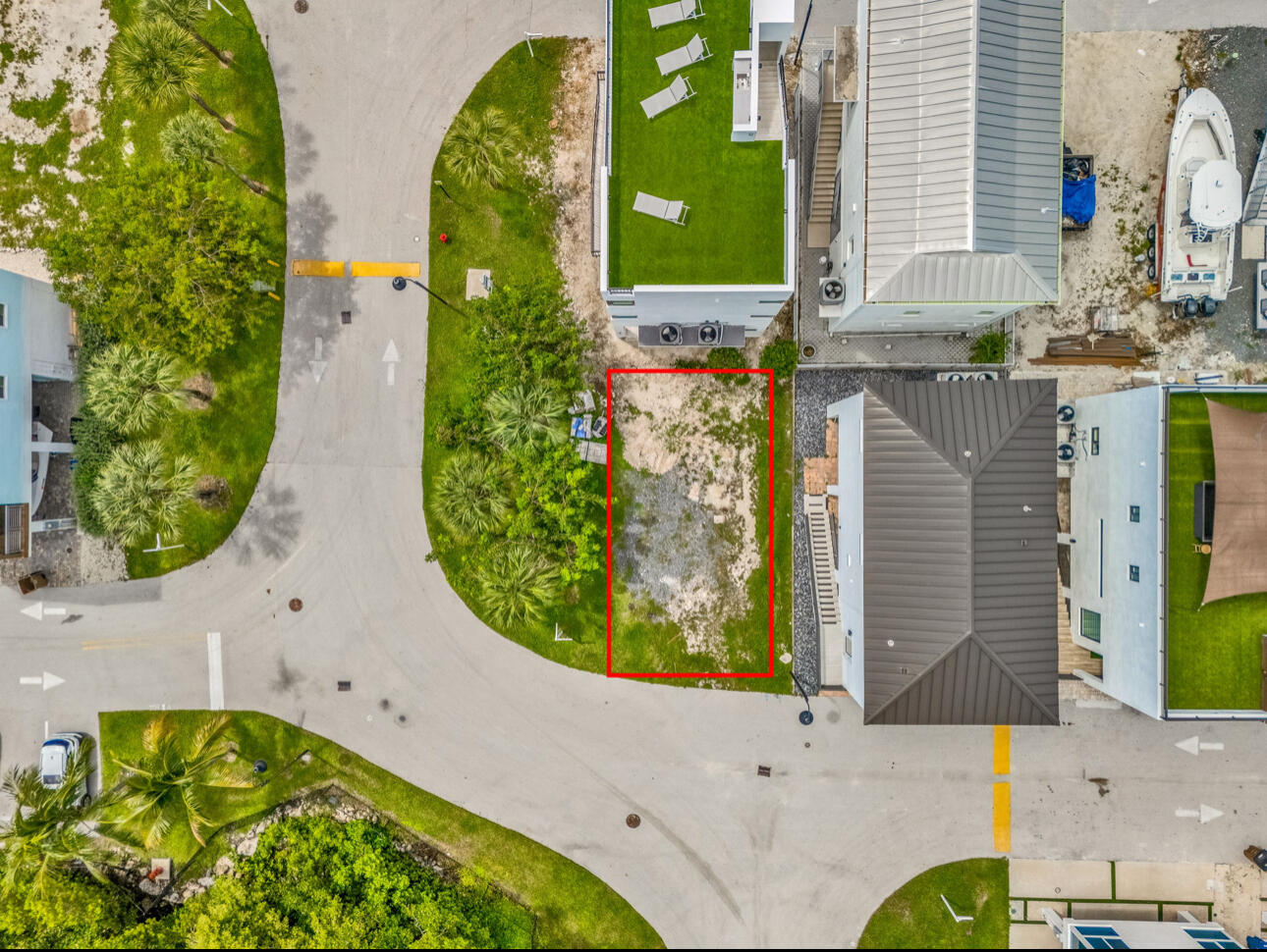 94825 Overseas Highway, Unit 238 Key Largo, FL 33037 - Photo 11 of 11 front view of a house with a yard