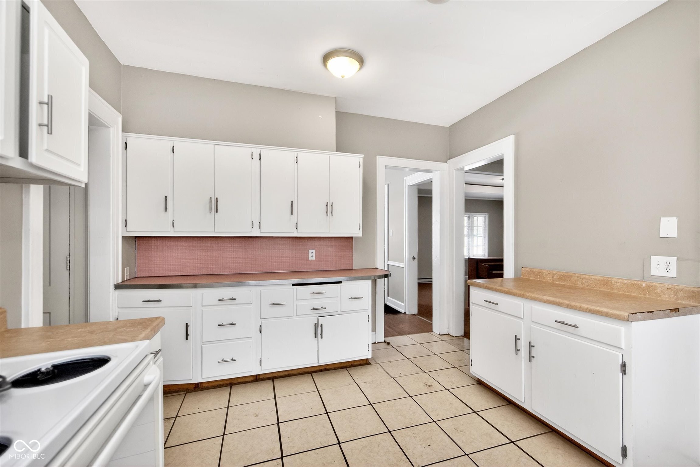 4355 Clarendon Road Indianapolis, IN 46208 - Photo 11 of 32