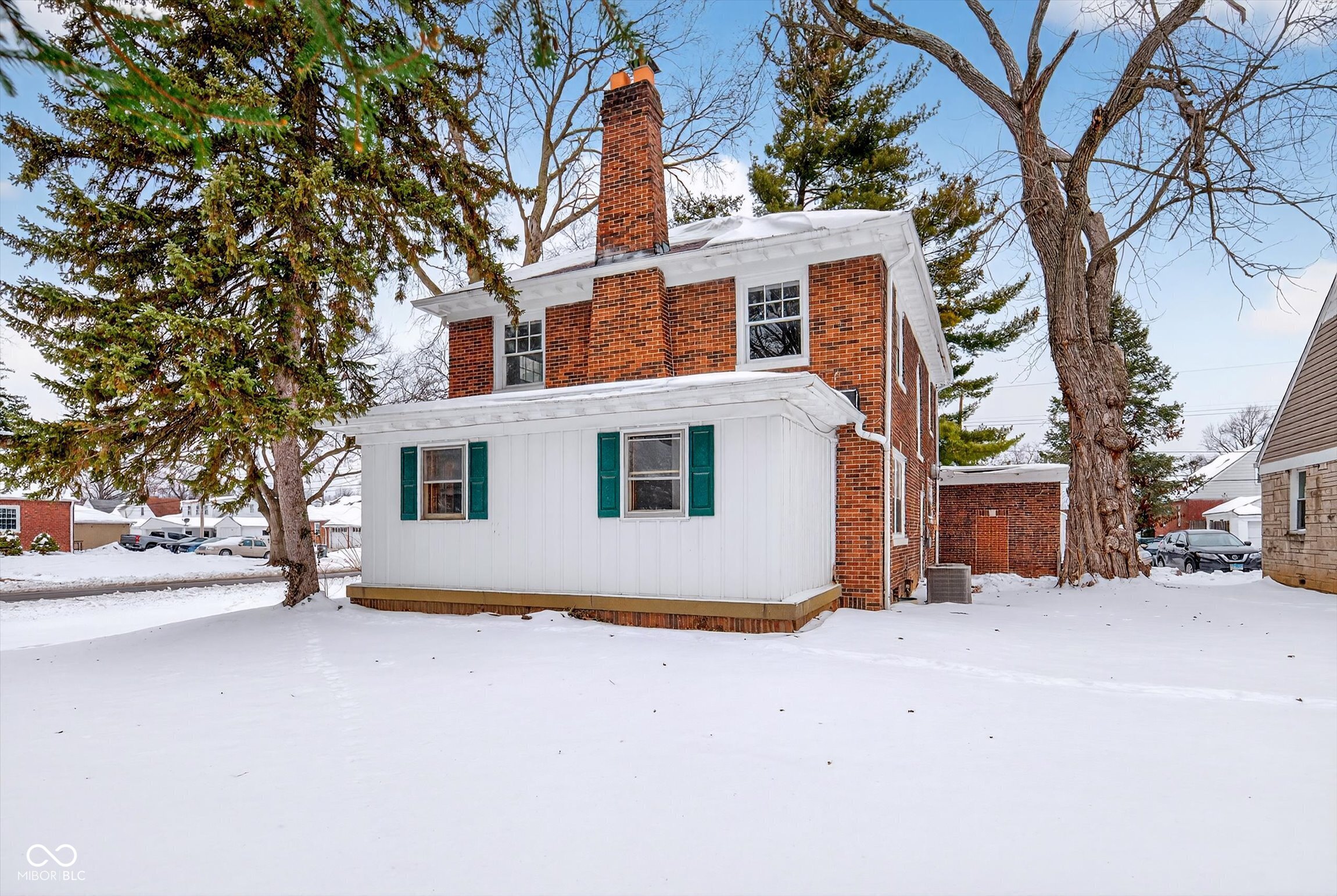 4355 Clarendon Road Indianapolis, IN 46208 - Photo 4 of 32